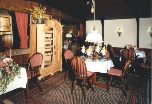 & Restaurant Bei Hoelzchen Hotel 3*